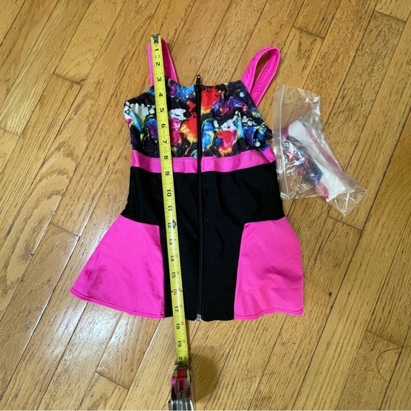 NWT Revolution 2 piece Halloween Dance Costume Size M - Picture 10 of 13